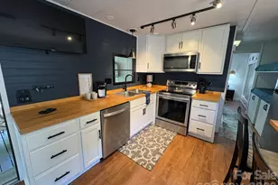 232 Trillium Rd, Newland, NC 28657 - Photo 10
