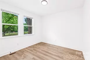 211 Eben St, Albemarle, NC 28001 - Photo 8