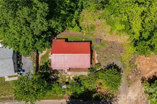 203 Kennedy Dr, Swannanoa, NC 28778 - Photo 4