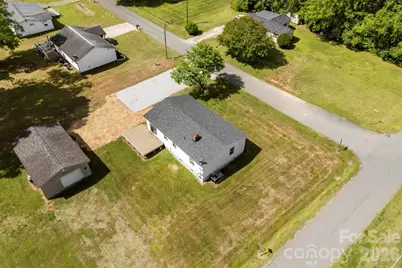 301 Gittens Street, Lowell, NC 28098 - Photo 24