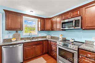 1026 Blue Ridge Ventures None, Morganton, NC 28655 - Photo 14