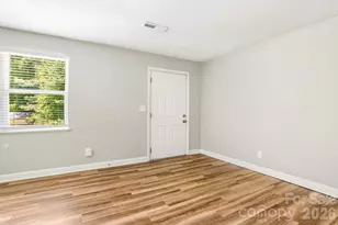 409 Anne Ave, Waxhaw, NC 28173 - Photo 4