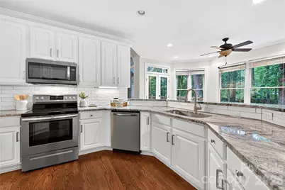 6424 Antioch Court, Matthews, NC 28104 - Photo 16