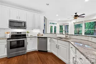 6424 Antioch Ct, Matthews, NC 28104 - Photo 16