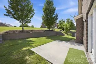 2284 Barrowcliffe Dr NW, Concord, NC 28027 - Photo 34