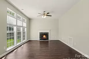 5142 Bentgrass Run Dr, Charlotte, NC 28269 - Photo 4