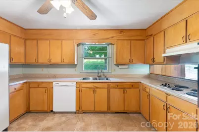 295 Bramlett Drive, Waynesville, NC 28785 - Photo 10
