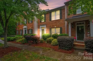 19362 Makayla Ln, Cornelius, NC 28031 - Photo 2