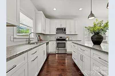 1216 Lomax Avenue, Charlotte, NC 28211 - Photo 14