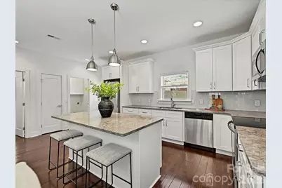 1216 Lomax Avenue, Charlotte, NC 28211 - Photo 10