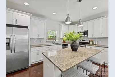 1216 Lomax Avenue, Charlotte, NC 28211 - Photo 12