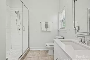 1216 Lomax Ave, Charlotte, NC 28211 - Photo 24