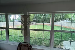 4925 Vincent Ln, Charlotte, NC 28210 - Photo 10
