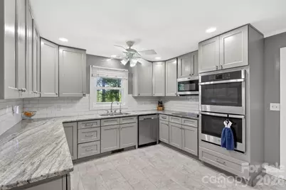 9807 Black Road, Midland, NC 28107 - Photo 12