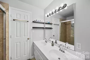 2411 Roundabout Ln, Charlotte, NC 28210 - Photo 18