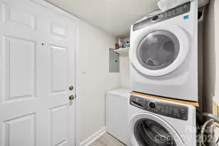 2411 Roundabout Ln, Charlotte, NC 28210 - Photo 22