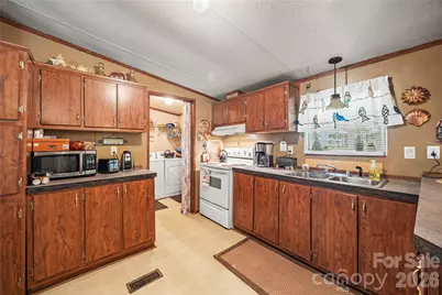 323 Carlyle Road, Troutman, NC 28166 - Photo 4