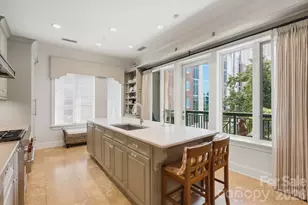 229 N Church St, Charlotte, NC 28202 - Photo 14