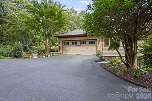 163 Old Poplar Ln, Flat Rock, NC 28731 - Photo 48