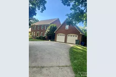 411 8th Street SW, Conover, NC 28613 - Photo 2