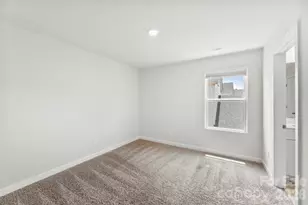 13112 Kenworth Rd, Charlotte, NC 28278 - Photo 16