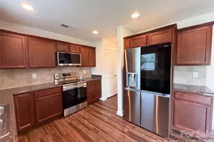 6612 Nathan Dr, Charlotte, NC 28269 - Photo 2