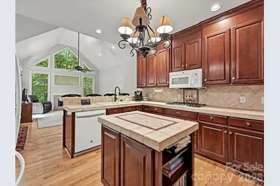 15001 Majestic Oak Drive, Charlotte, NC 28278 - Photo 12