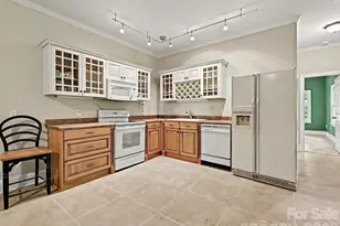 15001 Majestic Oak Dr, Charlotte, NC 28278 - Photo 32
