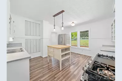 118 Robertson Street, Burnsville, NC 28714 - Photo 12