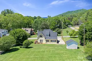 118 Robertson St, Burnsville, NC 28714 - Photo 36