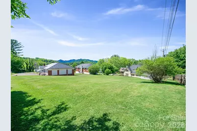 118 Robertson Street, Burnsville, NC 28714 - Photo 46