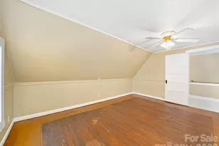 118 Robertson St, Burnsville, NC 28714 - Photo 26