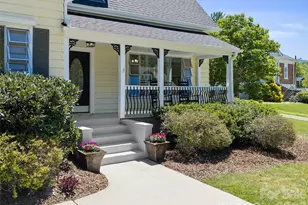 118 Robertson St, Burnsville, NC 28714 - Photo 2