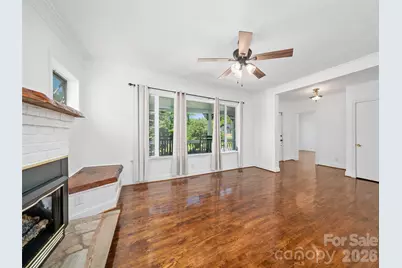 118 Robertson Street, Burnsville, NC 28714 - Photo 6