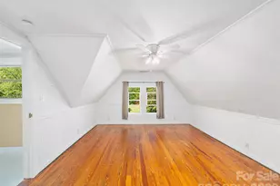 118 Robertson St, Burnsville, NC 28714 - Photo 22
