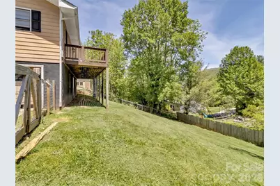 252 Oak Park Drive, Clyde, NC 28721 - Photo 6