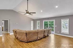 252 Oak Park Dr, Clyde, NC 28721 - Photo 12