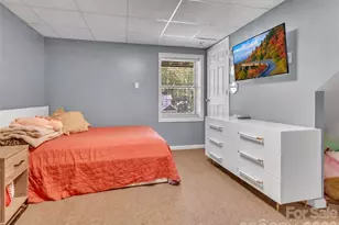 252 Oak Park Dr, Clyde, NC 28721 - Photo 30
