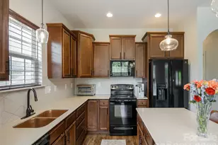 132 Beck Creek Cir, Flat Rock, NC 28731 - Photo 18