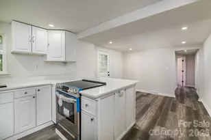 607 Carlos St, Shelby, NC 28152 - Photo 10