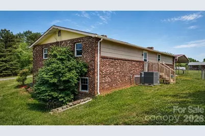 607 Carlos Street, Shelby, NC 28152 - Photo 2