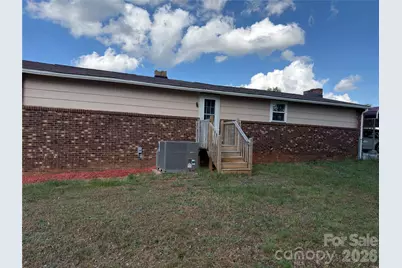 607 Carlos Street, Shelby, NC 28152 - Photo 2