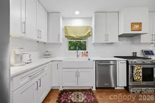 1015 Thistle Ct, Charlotte, NC 28211 - Photo 4