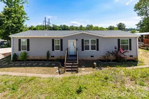 84 Hazelwood Rd, Asheville, NC 28806 - Photo 2