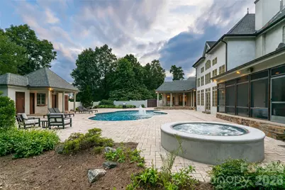 316 S Braeside Court, Asheville, NC 28803 - Photo 4