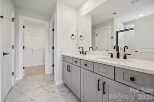 18427 Cv Lndg Rd, Charlotte, NC 28278 - Photo 18