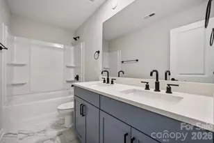 18427 Cv Lndg Rd, Charlotte, NC 28278 - Photo 20