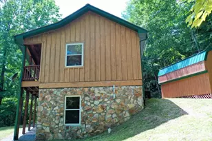 470 Bear Ridge Rd, Tuckasegee, NC 28783 - Photo 4