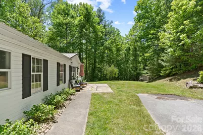 122 Fallswood Court, Hendersonville, NC 28739 - Photo 2