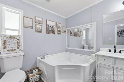 122 Fallswood Court, Hendersonville, NC 28739 - Photo 20